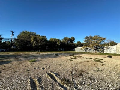 /international/us/411-s-1st-street-clyde-tx-110102854929/
