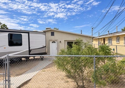 /international/us/6791-third-street-canutillo-tx-110120620654/