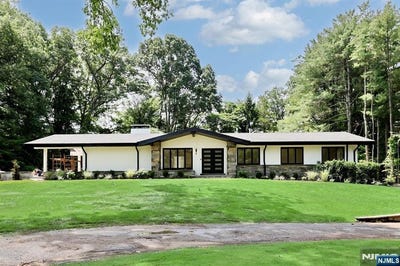 /international/us/51-mill-road-extension-woodcliff-lake-nj-110109160100/