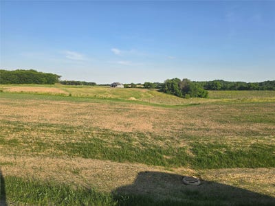 /international/us/roma-street-lot-46-eau-claire-wi-110108583033/