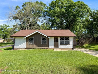 /international/us/1206-21st-street-mccomb-ms-110107208220/