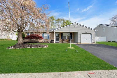 /international/us/179-ravenwood-boulevard-barnegat-nj-110100584402/