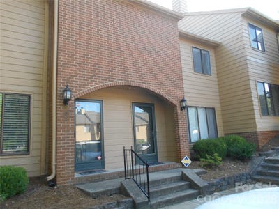 /international/us/407-e-broad-street-statesville-nc-110108612294/