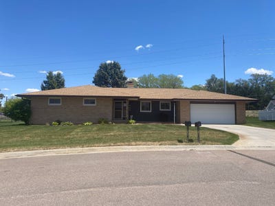 /international/us/840-arrowhead-drive-broken-bow-ne-110108015495/