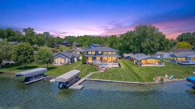 /international/us/260-pine-hill-lake-drive-horton-mi-110108603687/