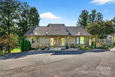 /international/us/307-7-blue-ridge-drive-s-marion-nc-110102093995/