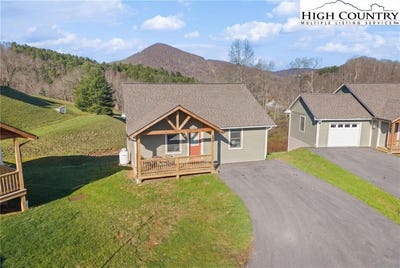 /international/us/151-pitts-way-boone-nc-110107060547/