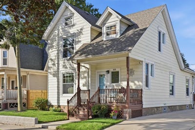 /international/us/1632-n-main-st-racine-wi-110120464221/