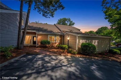 /international/us/119-golfview-drive-bermuda-run-nc-110119319719/