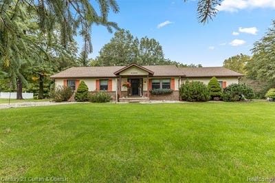 /international/us/43040-willis-road-sumpter-twp-mi-110120454659/