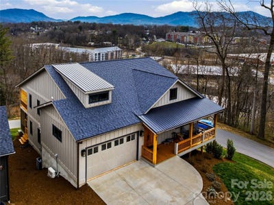 /international/us/80-caledonia-road-asheville-nc-110106479152/
