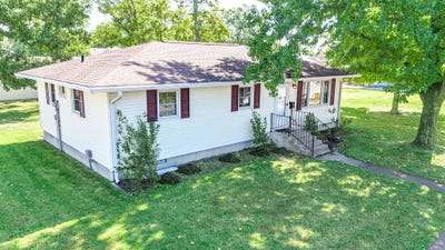 /international/us/602-s-rollins-street-centralia-mo-110120463478/