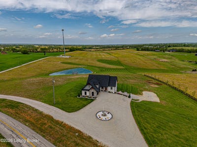 /international/us/140-stringtown-rd-bloomfield-ky-110107543559/