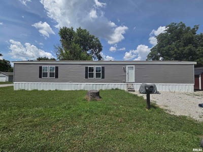 /international/us/303-n-marion-street-centralia-il-110100852443/