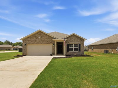 /international/us/125-cave-springs-circle-owens-cross-roads-al-110108480670/