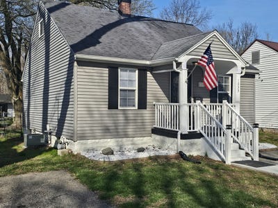 /international/us/1033-s-17th-mt-vernon-il-110106581421/