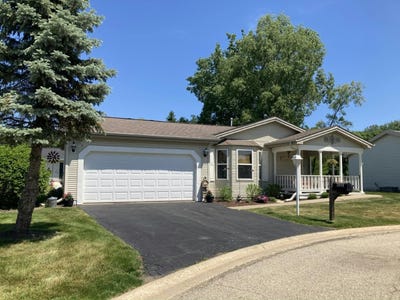 /international/us/2614-maywood-court-grayslake-il-110108417232/