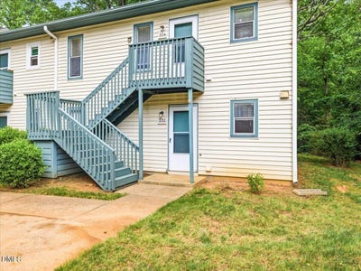 /international/us/332-ashley-forest-road-chapel-hill-nc-110107795631/