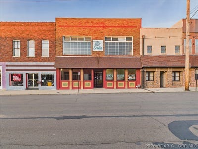 /international/us/214-w-main-street-mo-110108478130/
