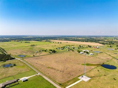 /international/us/county-road-1107a-cleburne-tx-110110405146/