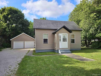 /international/us/803-manistique-avenue-manistique-mi-110107454192/