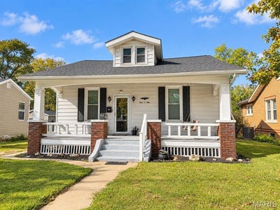 /international/us/409-n-lincoln-avenue-o-fallon-il-110120649537/