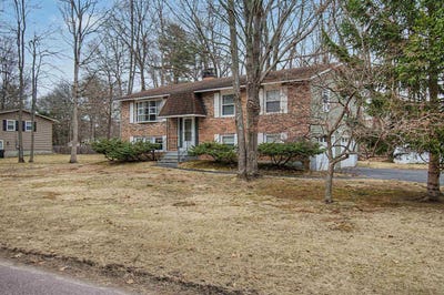 /international/us/231-windemere-way-colchester-vt-110108490917/