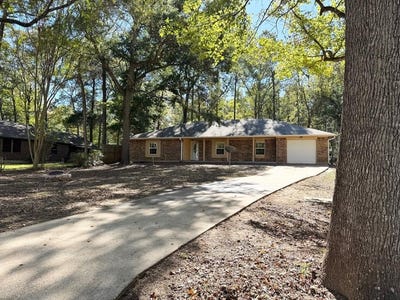 /international/us/129-dailey-road-crockett-tx-110095770466/
