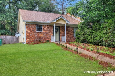 /international/us/2028-canewood-court-tallahassee-fl-110108128677/