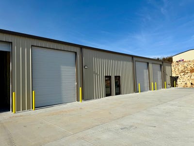 /international/us/300-stonetree-drive-branson-mo-110108028626/