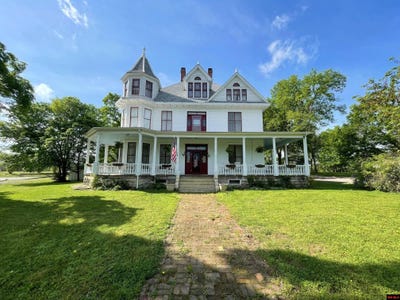 /international/us/359-valley-street-yellville-ar-110099723601/