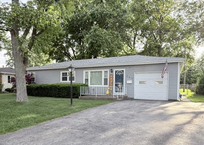 /international/us/549-juniper-lane-bradley-il-110108389376/