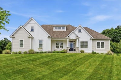 /international/us/7-waterview-lane-warren-ri-110108437629/