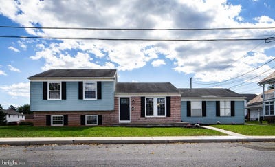 /international/us/12-front-street-camp-hill-pa-110120607472/