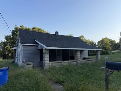 /international/us/726-heltonville-road-bedford-in-110110327268/