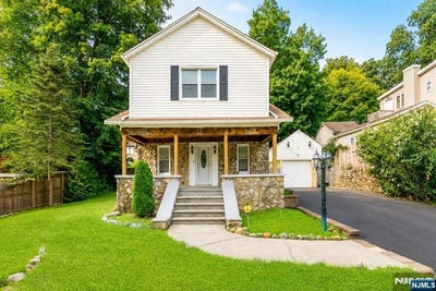 /international/us/20-shawnee-road-hopatcong-nj-110110067062/
