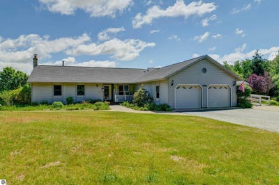 /international/us/8155-blackman-road-kingsley-mi-110108687855/