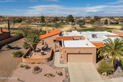 /international/us/736-w-desert-hills-drive-green-valley-az-110098094283/