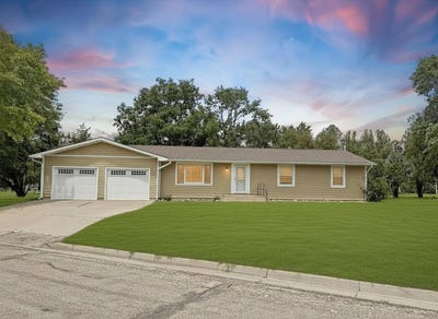 /international/us/501-n-logan-ave-beloit-ks-110109196176/