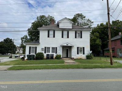 /international/us/117-tucker-street-burlington-nc-110101252866/