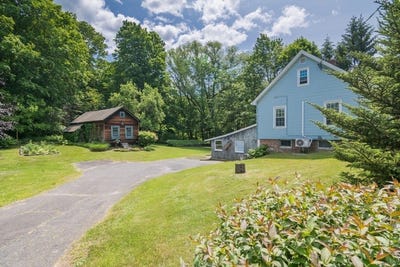 /international/us/283-chapman-street-greenfield-ma-110100133385/