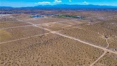 /international/us/1-brucite-road-adelanto-ca-110108382925/