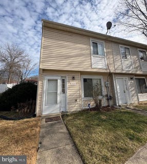 /international/us/3071-heathcote-road-waldorf-md-110105711124/
