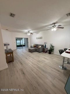 /international/us/12301-kernan-forest-boulevard-jacksonville-fl-110108715081/
