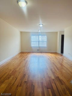 /international/us/523-broadway-elizabeth-city-nj-110106673159/
