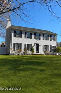 /international/us/109-foxhollow-drive-lanoka-harbor-nj-110107002369/