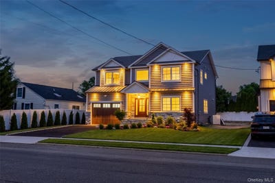 /international/us/92-biltmore-boulevard-massapequa-ny-110108480358/