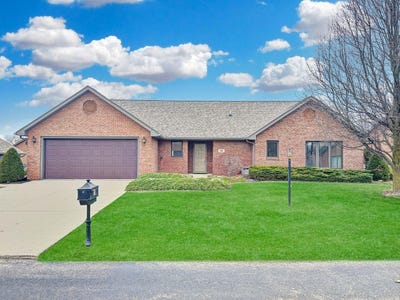/international/us/19-laurel-bend-urbana-oh-110106553601/