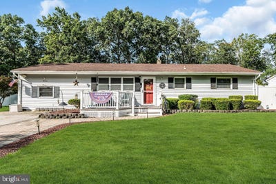 /international/us/13-clark-drive-howell-nj-110120090365/