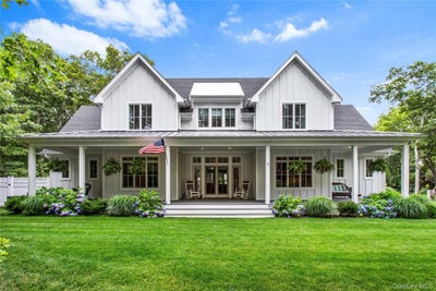 /international/us/9-deerland-drive-east-quogue-ny-110119366357/